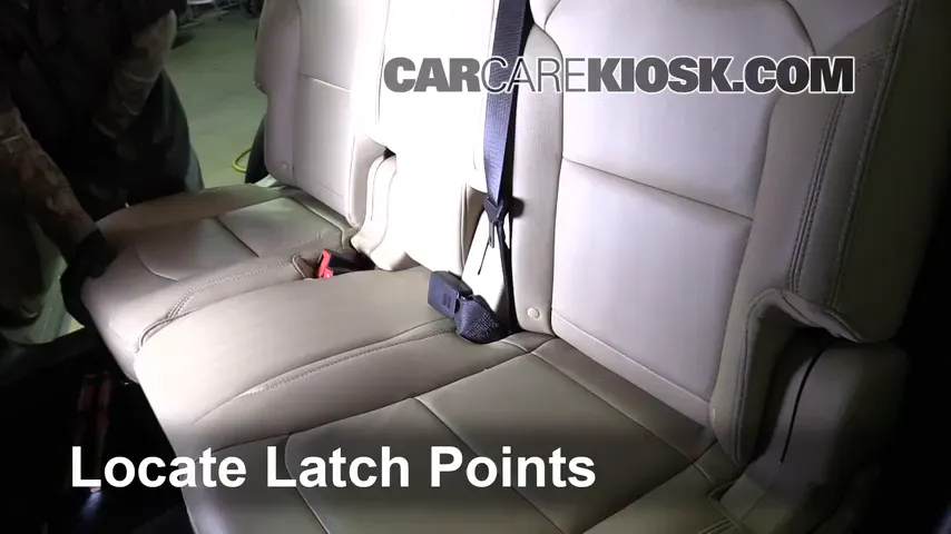 2017 Ford Explorer XLT 3.5L V6 Car Seats Install